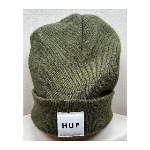 HUF Beanie Hat Men's Black Logo Patch Skate Board Box Cuffed Cap Street in Pesto - Picture 1 of 6